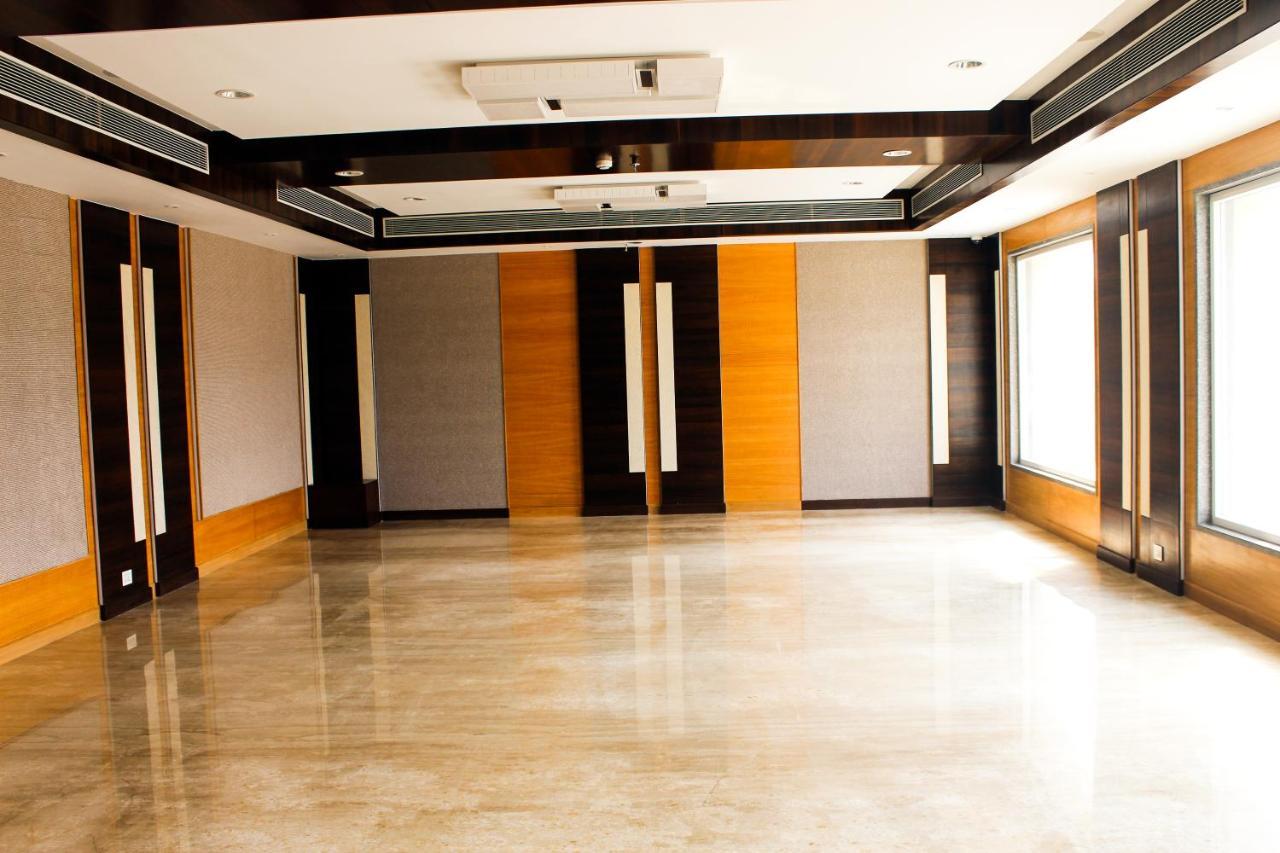 Hotel Rajhans Abhinandan Bhopal Buitenkant foto