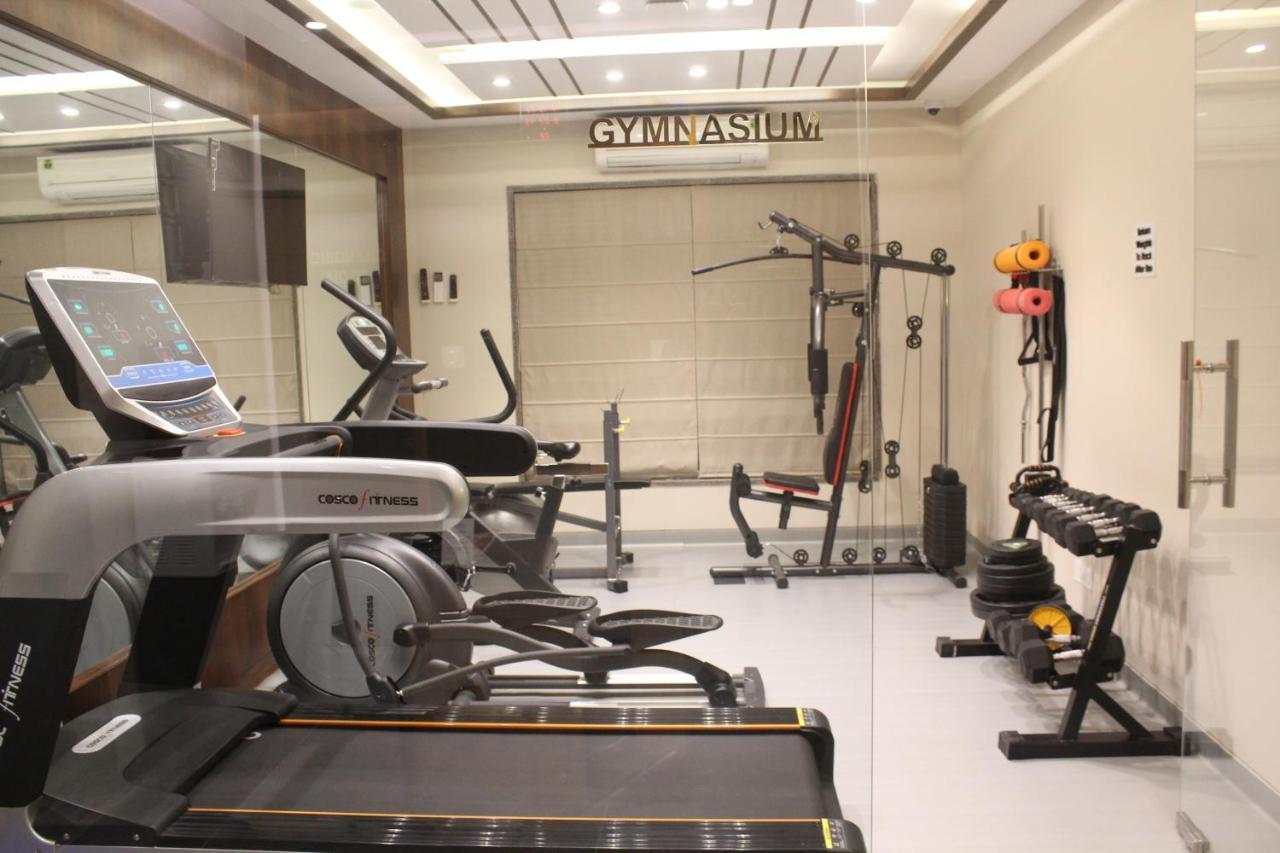 Hotel Rajhans Abhinandan Bhopal Buitenkant foto